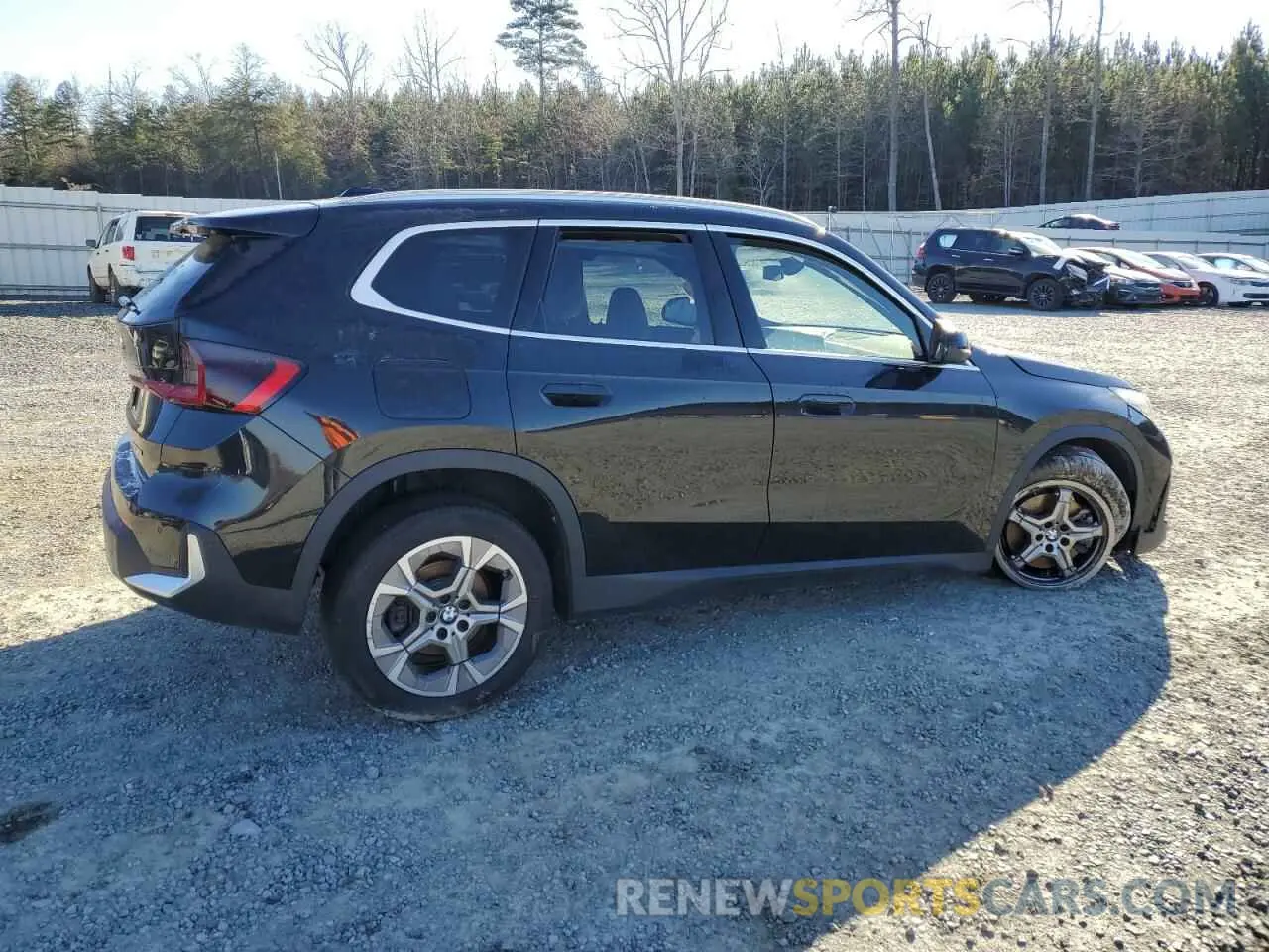 3 Фотография поврежденного автомобиля WBX73EF04P5W90765 BMW X1 2023
