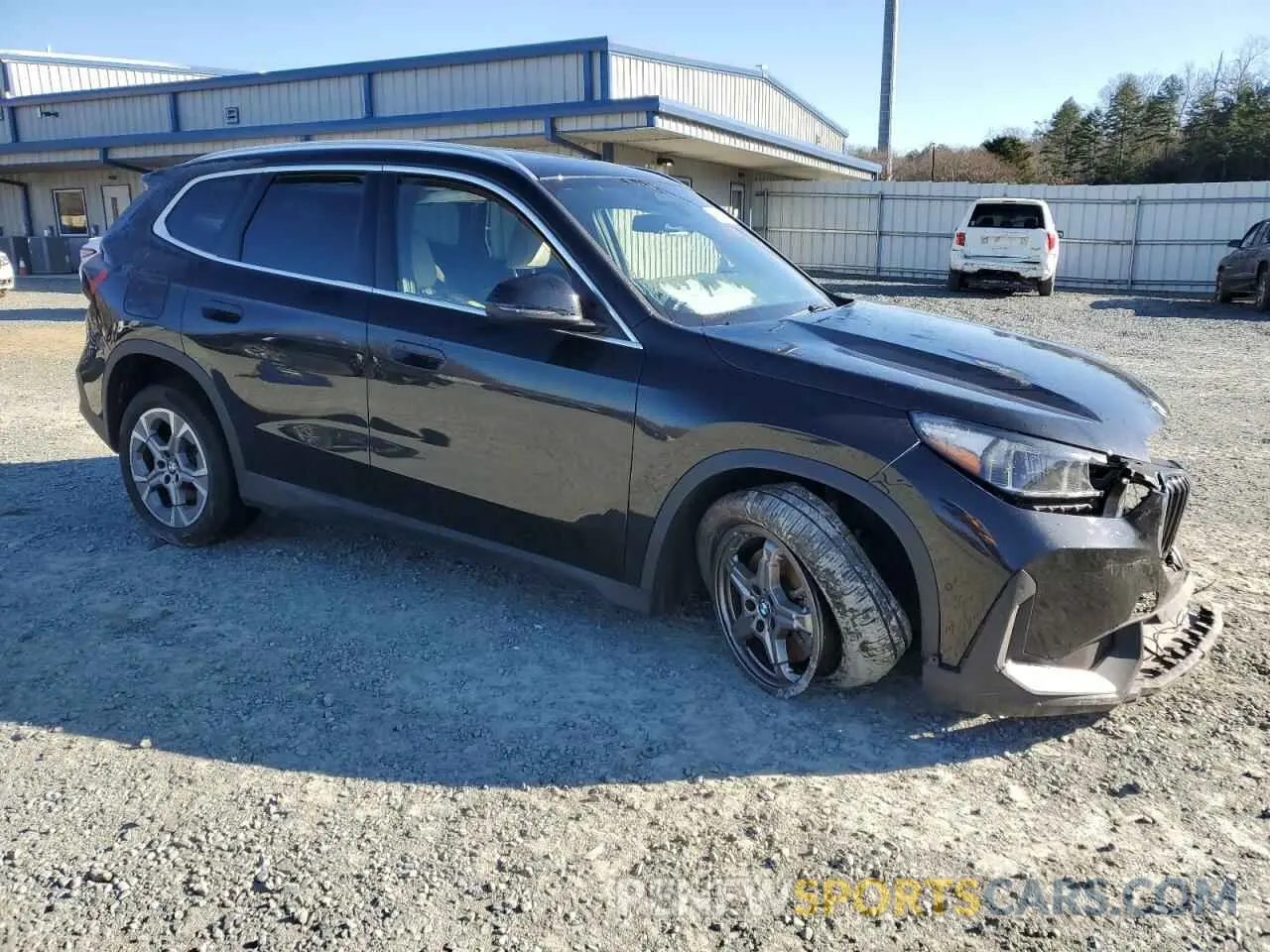 4 Фотография поврежденного автомобиля WBX73EF04P5W90765 BMW X1 2023