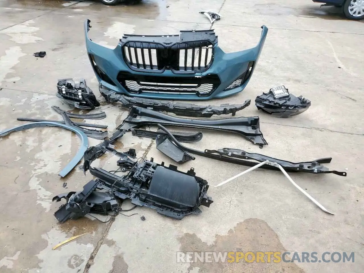 13 Photograph of a damaged car WBX73EF04P5X18192 BMW X1 2023