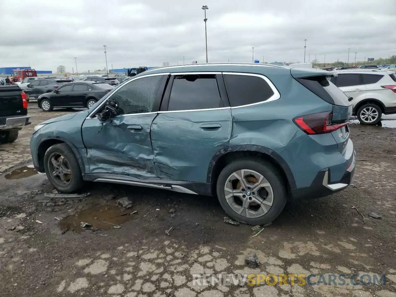 2 Фотография поврежденного автомобиля WBX73EF05P5W52879 BMW X1 2023