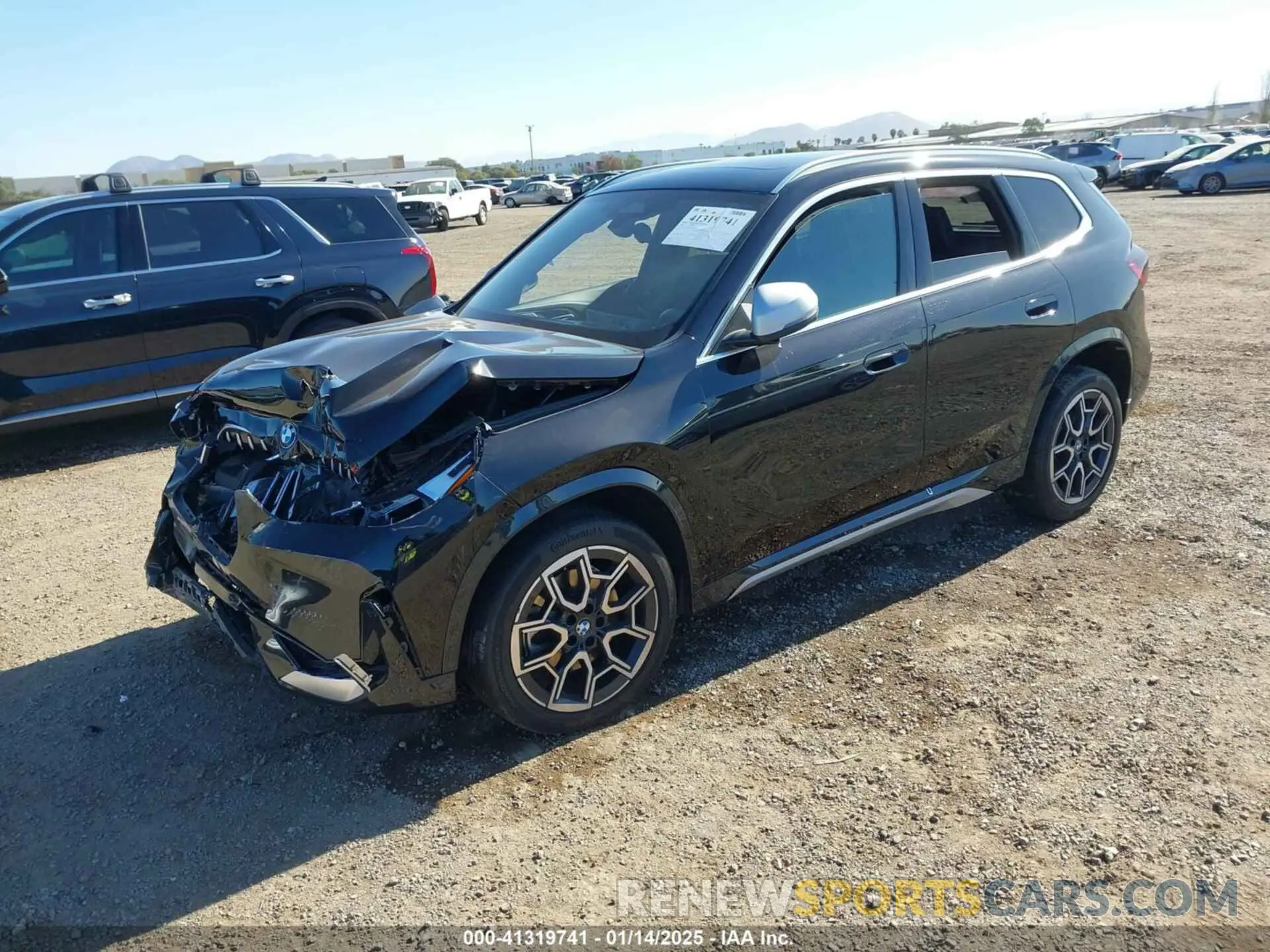 2 Фотография поврежденного автомобиля WBX73EF05P5W59704 BMW X1 2023
