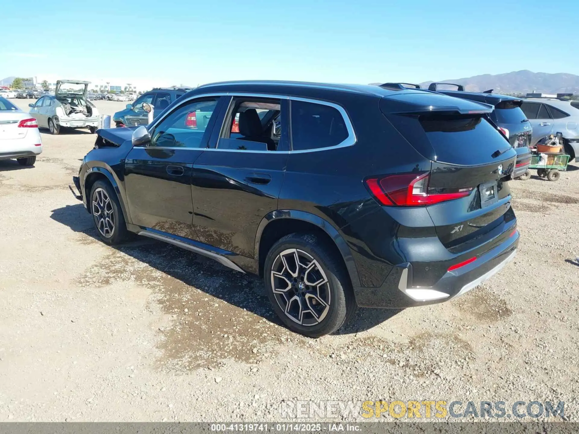 3 Фотография поврежденного автомобиля WBX73EF05P5W59704 BMW X1 2023