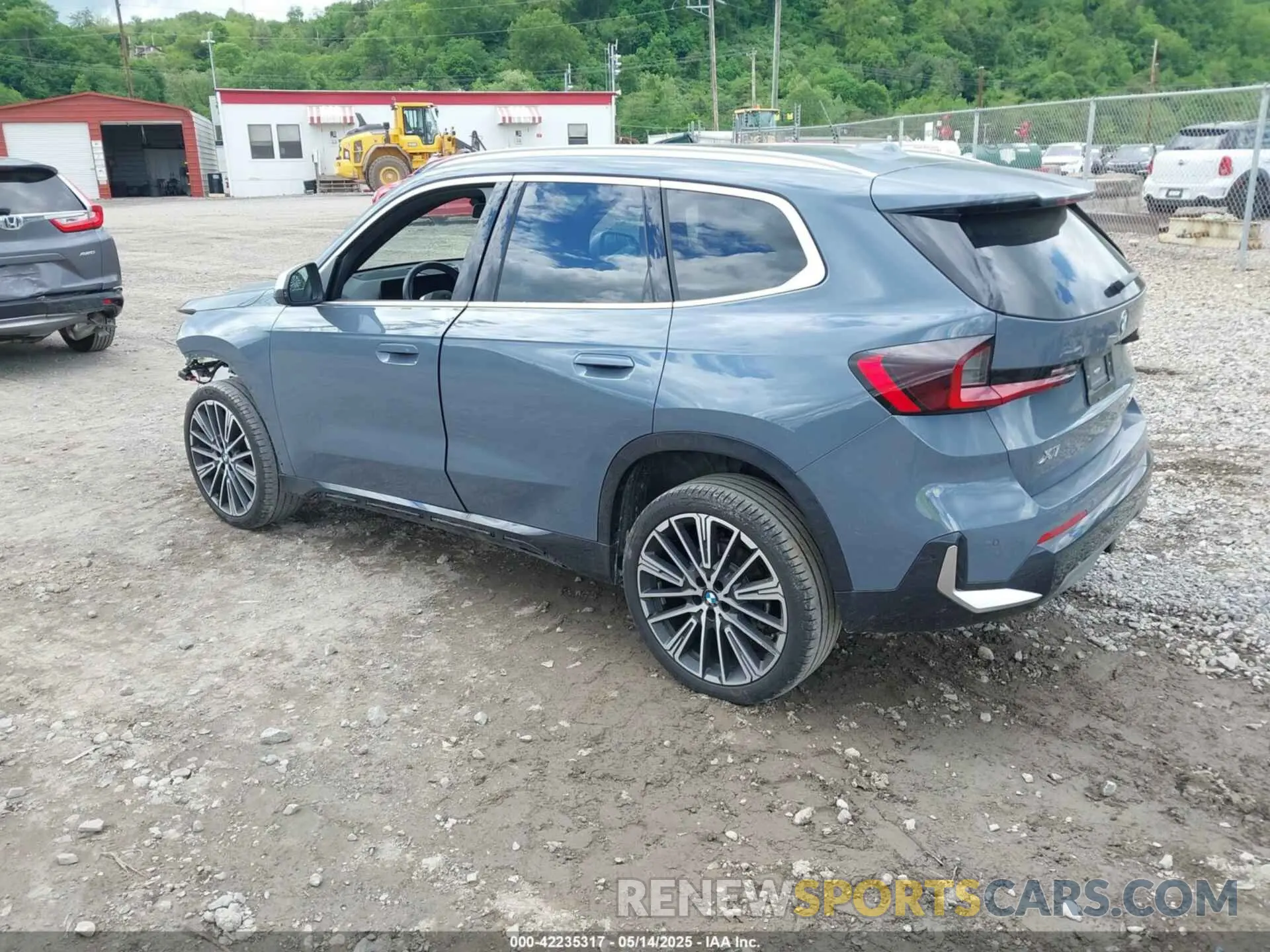 3 Photograph of a damaged car WBX73EF06P5W75006 BMW X1 2023