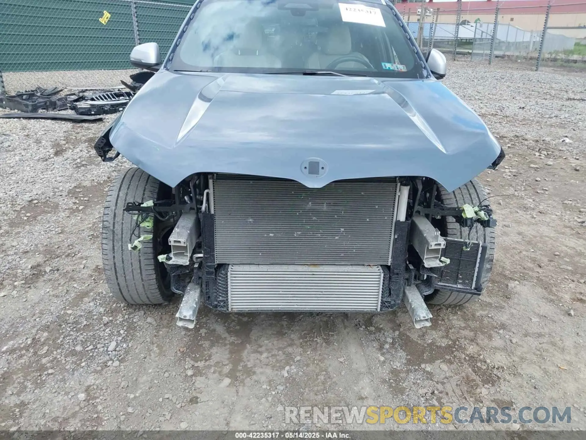 6 Photograph of a damaged car WBX73EF06P5W75006 BMW X1 2023
