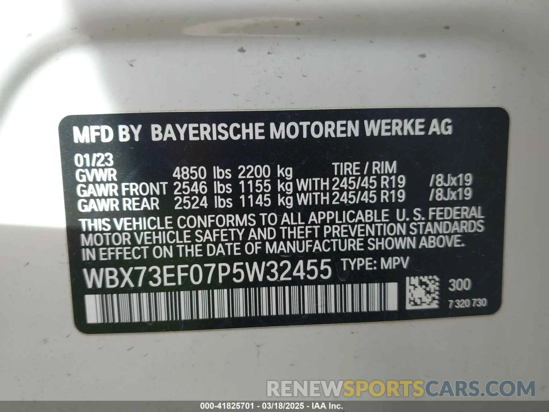 9 Photograph of a damaged car WBX73EF07P5W32455 BMW X1 2023