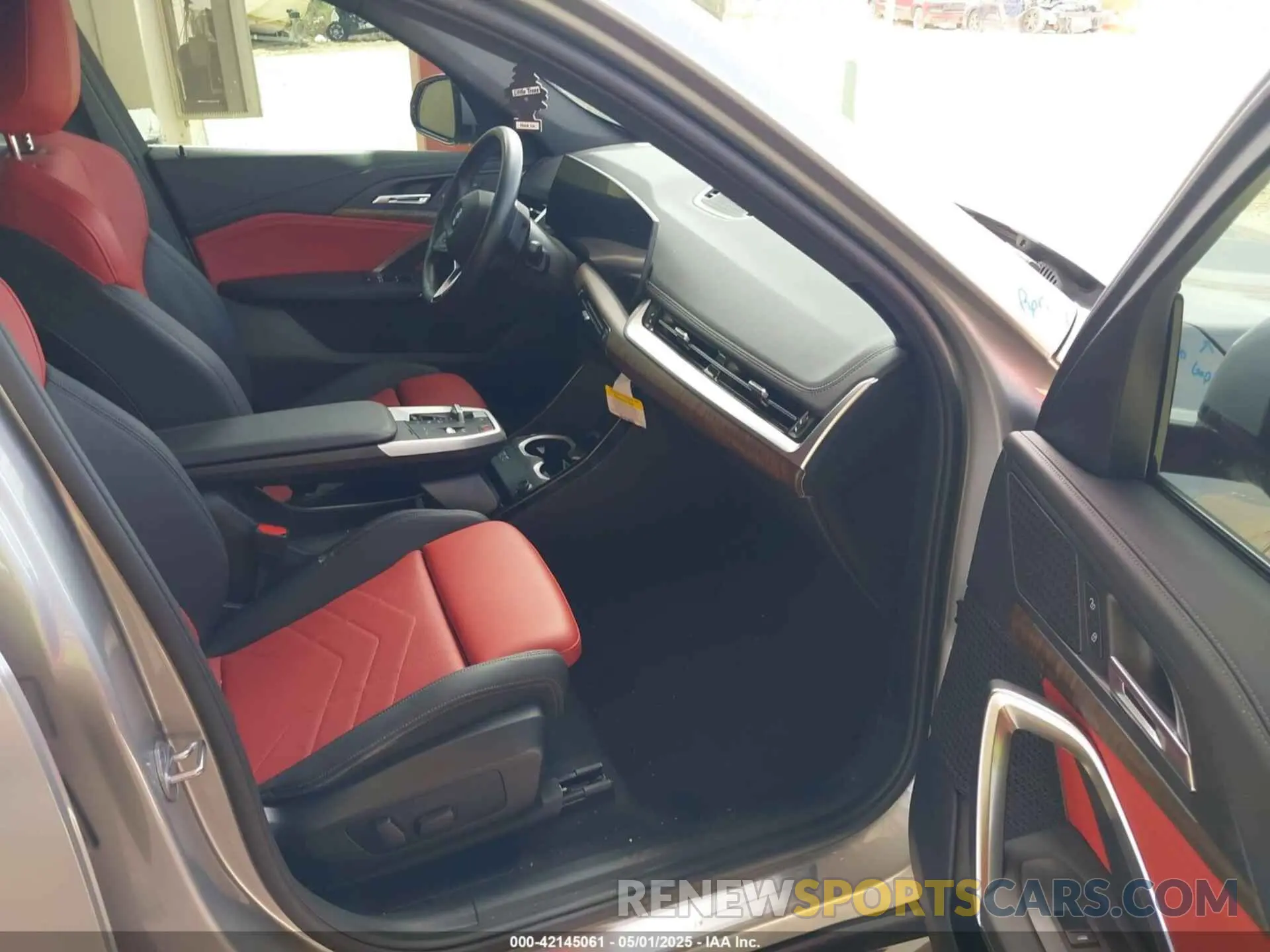 5 Фотография поврежденного автомобиля WBX73EF09P5W51069 BMW X1 2023