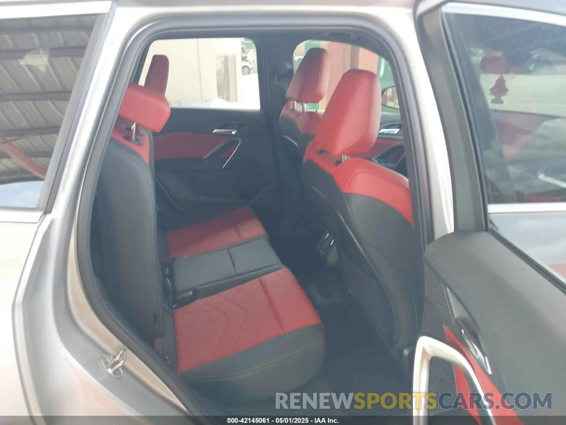 8 Фотография поврежденного автомобиля WBX73EF09P5W51069 BMW X1 2023