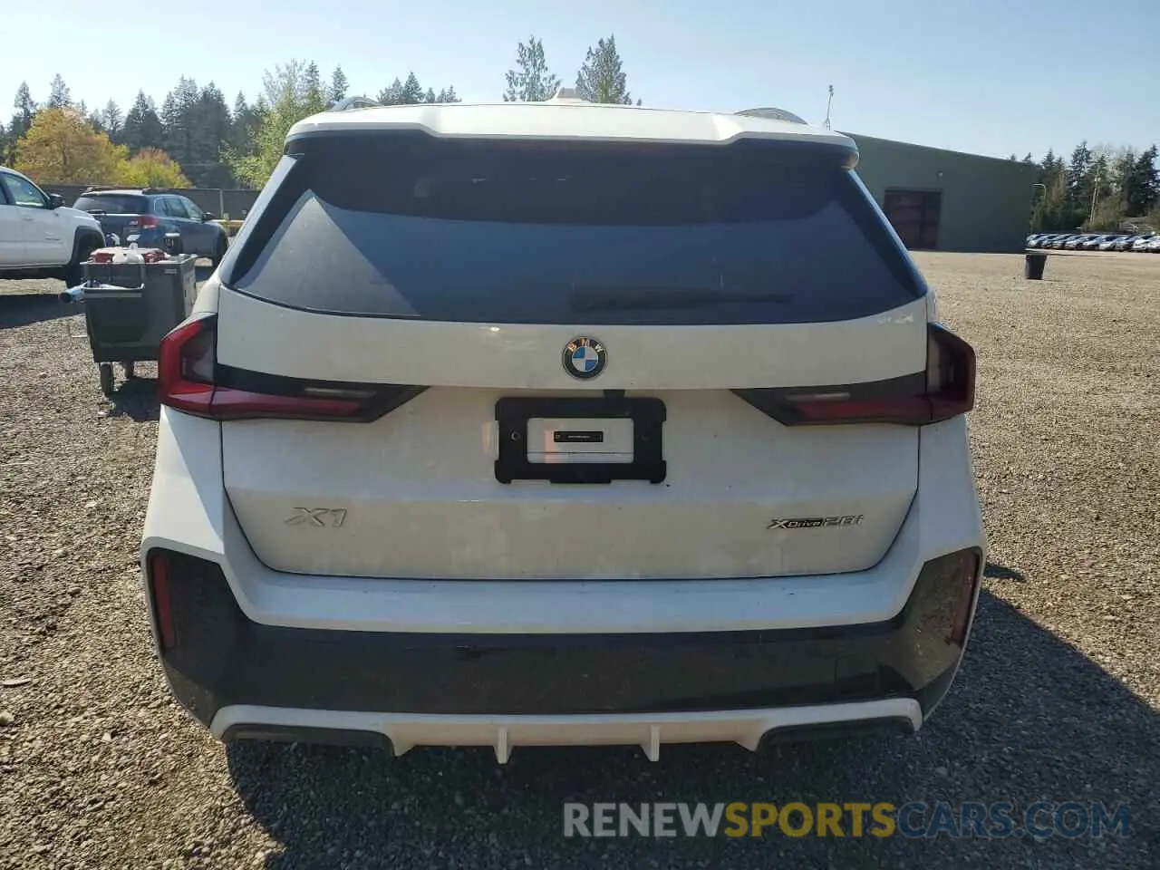 6 Photograph of a damaged car WBX73EF09P5X36168 BMW X1 2023