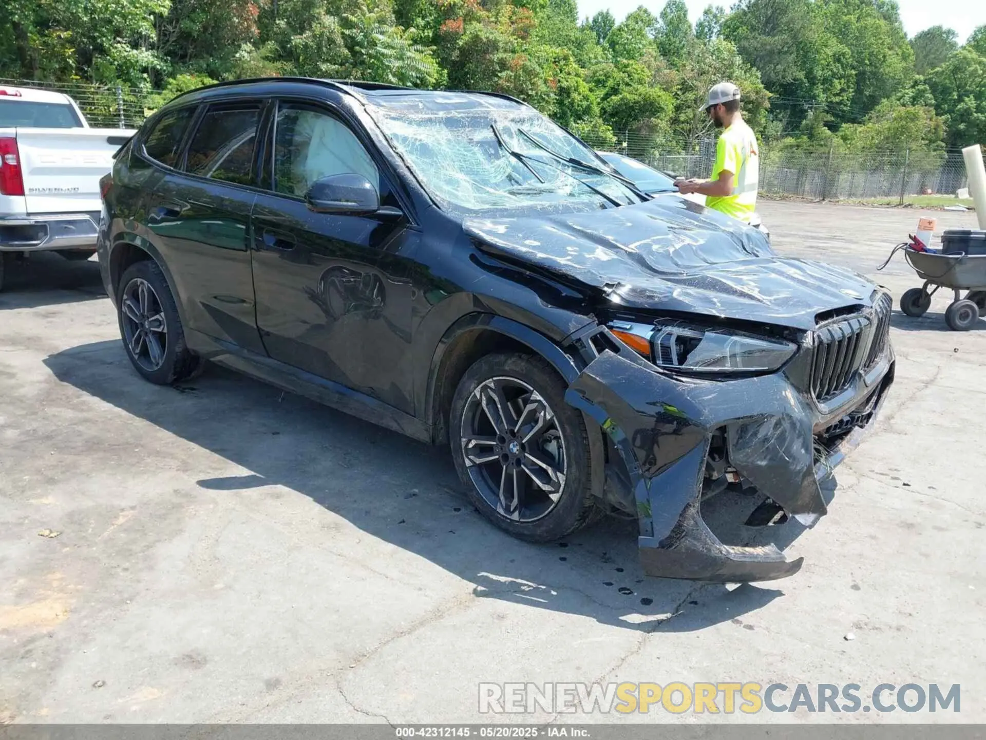 1 Фотография поврежденного автомобиля WBX73EF0XP5V99368 BMW X1 2023