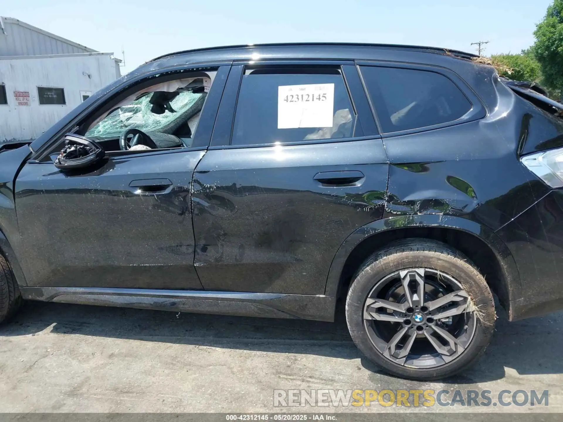 13 Фотография поврежденного автомобиля WBX73EF0XP5V99368 BMW X1 2023