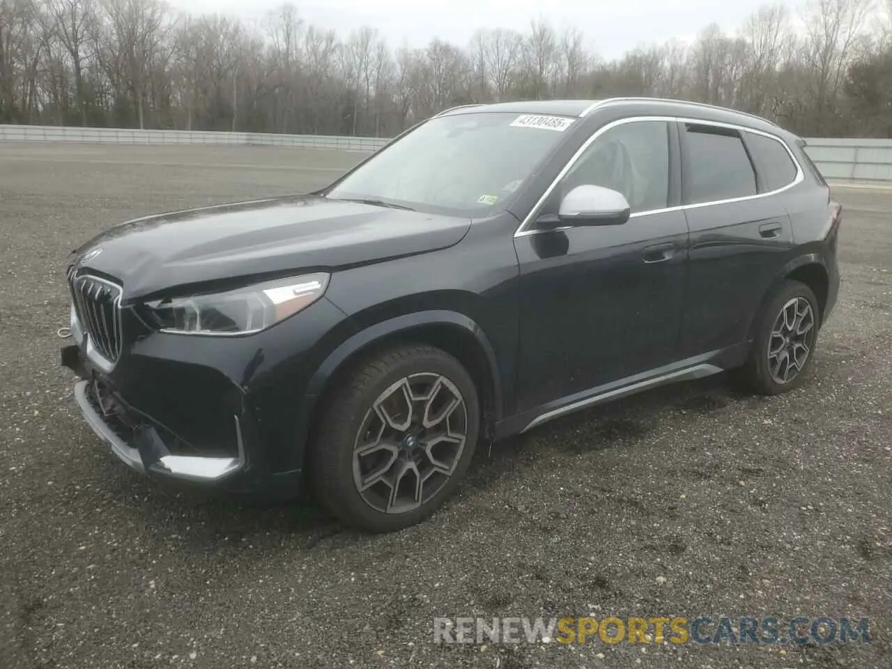 1 Photograph of a damaged car WBX73EF0XP5X30072 BMW X1 2023