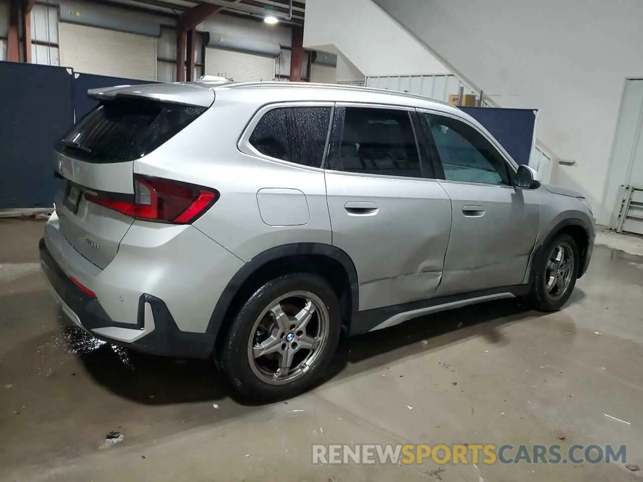 3 Фотография поврежденного автомобиля WBX73EF00R5Z85834 BMW X1 2024