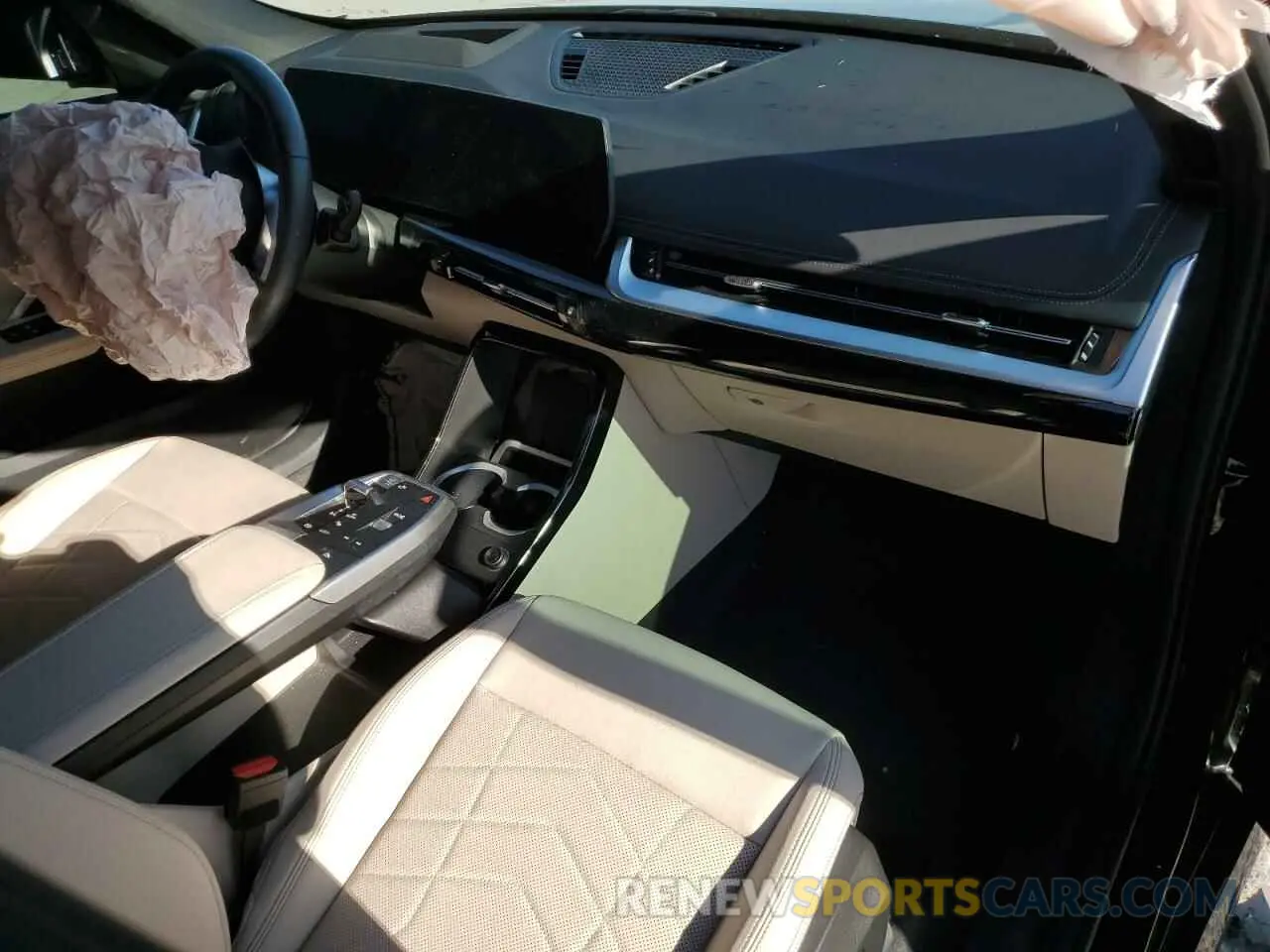 8 Photograph of a damaged car WBX73EF02R5Z31516 BMW X1 2024