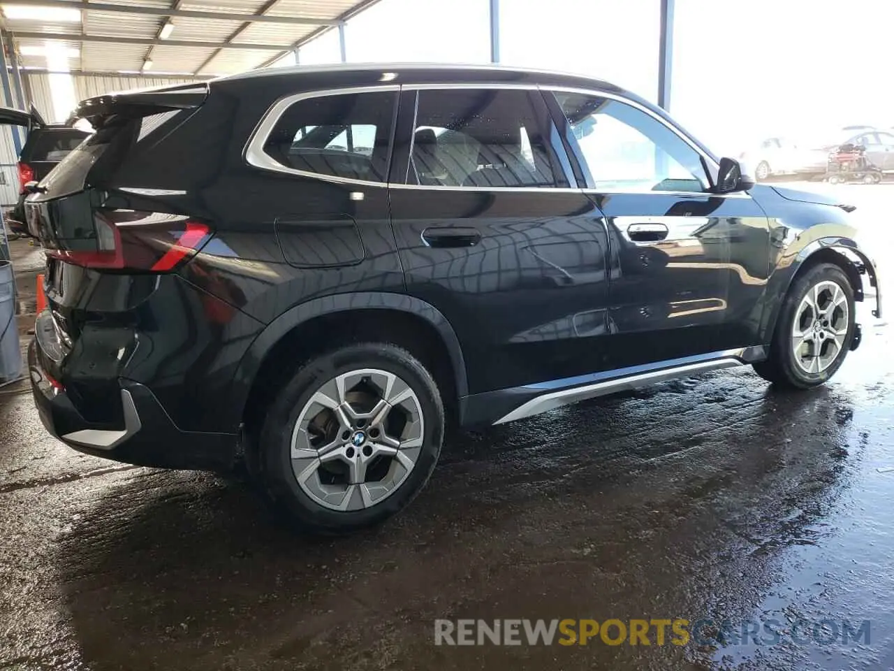 3 Фотография поврежденного автомобиля WBX73EF03R5Y83931 BMW X1 2024