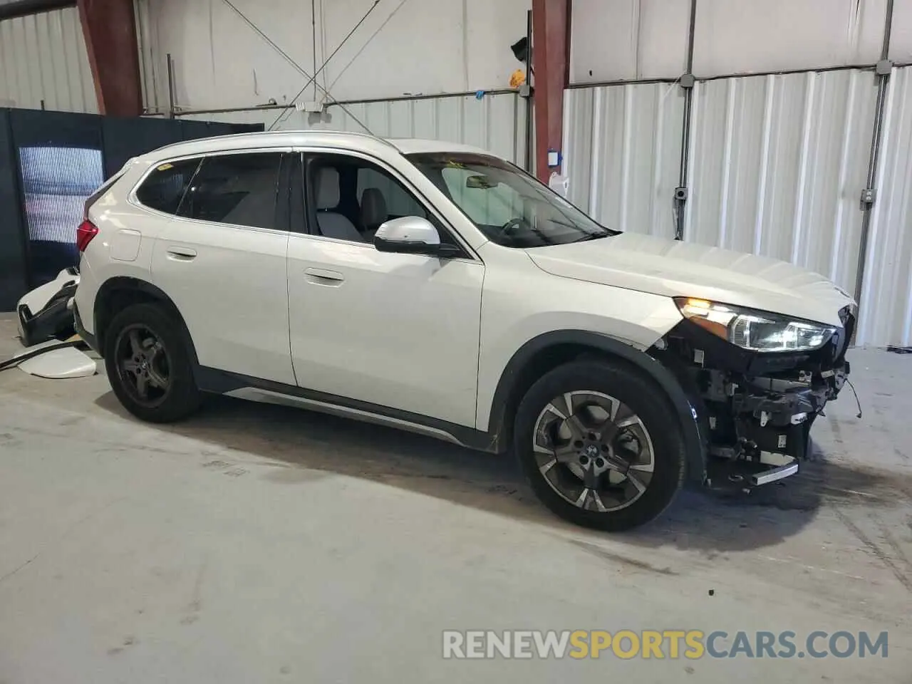 4 Фотография поврежденного автомобиля WBX73EF04R5Z25409 BMW X1 2024
