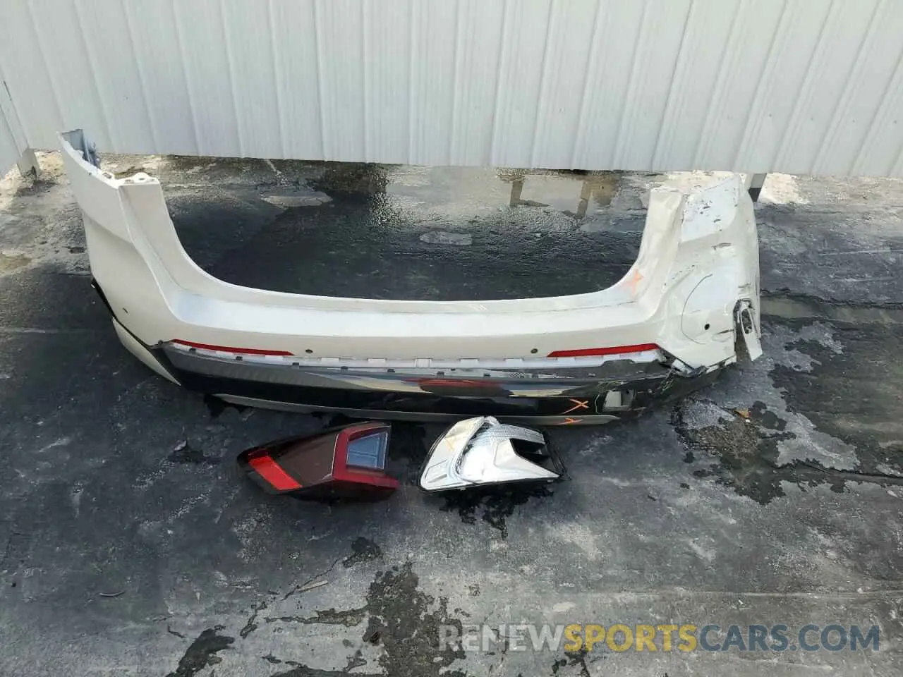 13 Photograph of a damaged car WBX73EF05R5007622 BMW X1 2024