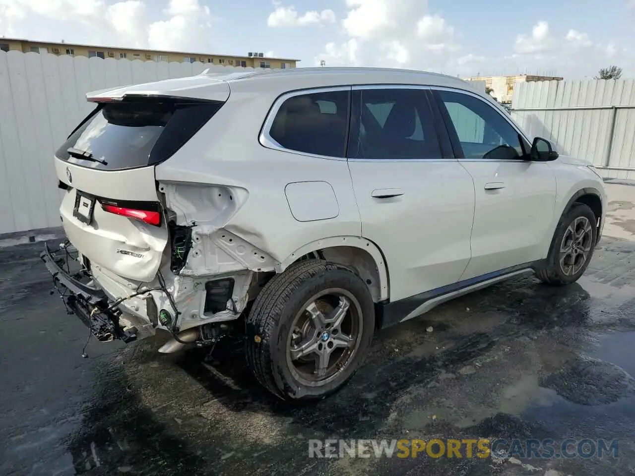 3 Photograph of a damaged car WBX73EF05R5007622 BMW X1 2024
