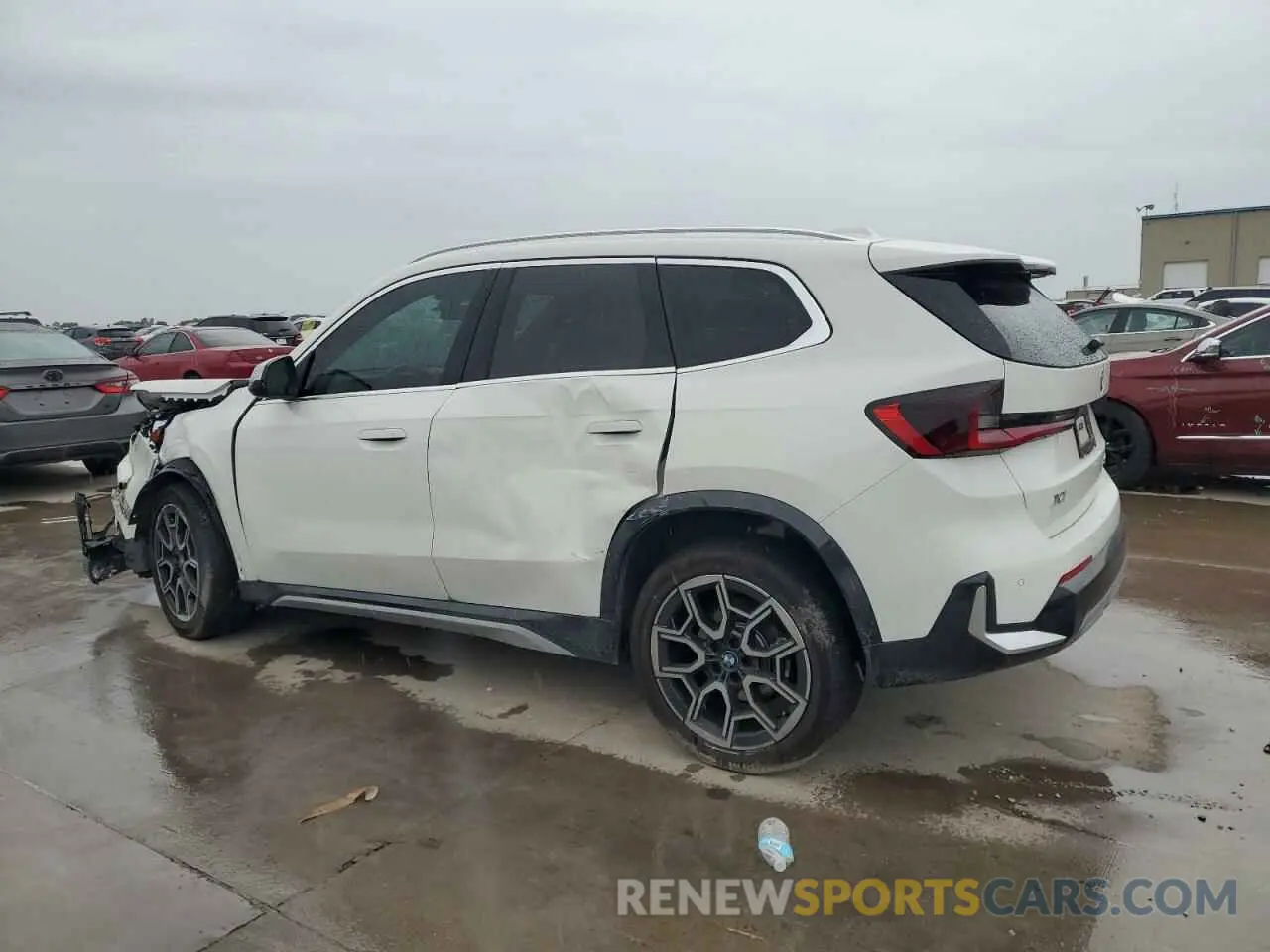 2 Фотография поврежденного автомобиля WBX73EF06R5Y36747 BMW X1 2024