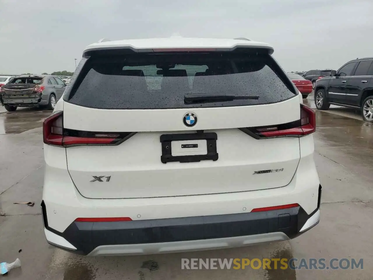 6 Фотография поврежденного автомобиля WBX73EF06R5Y36747 BMW X1 2024
