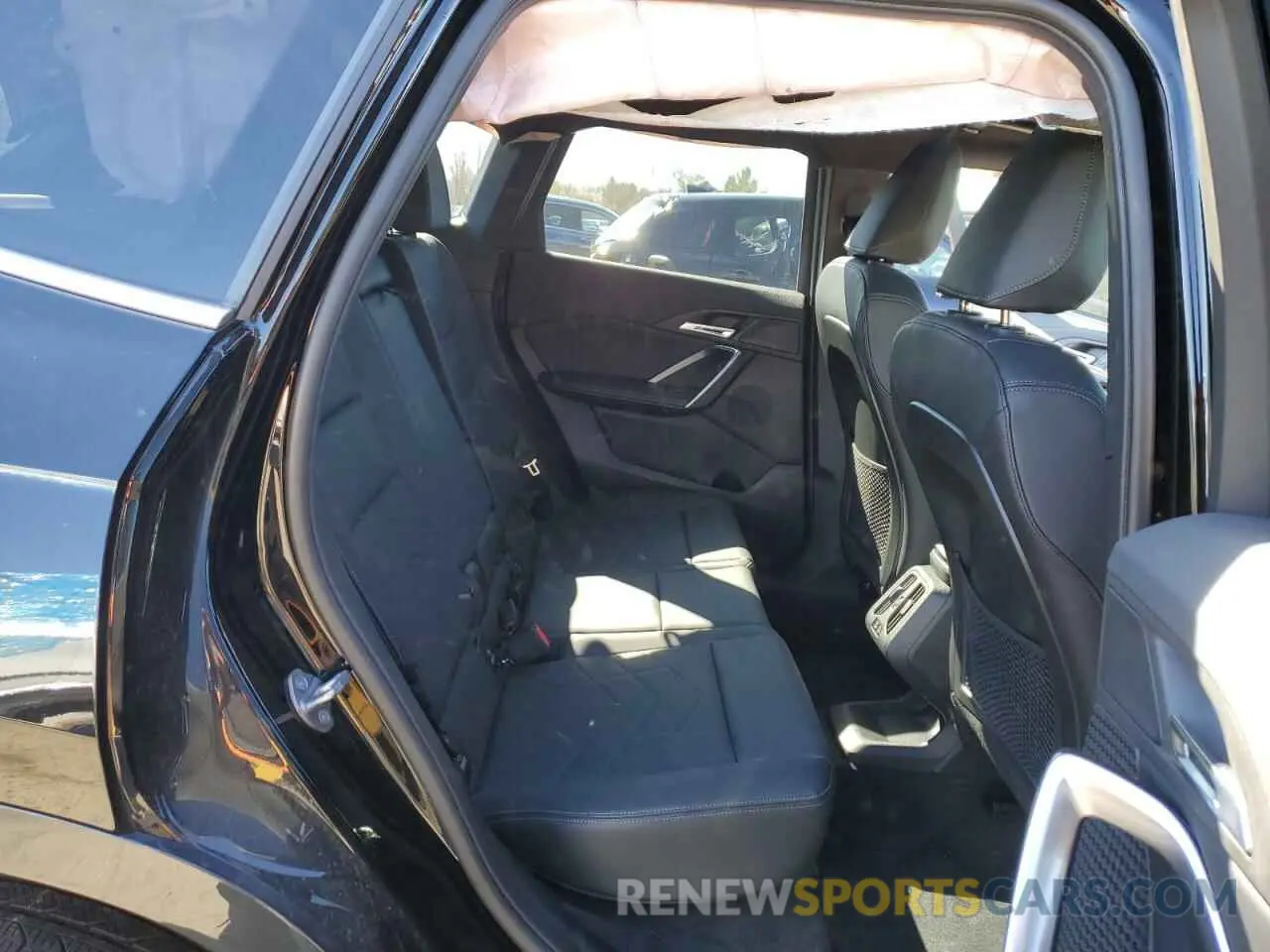 11 Фотография поврежденного автомобиля WBX73EF06R5Y43830 BMW X1 2024