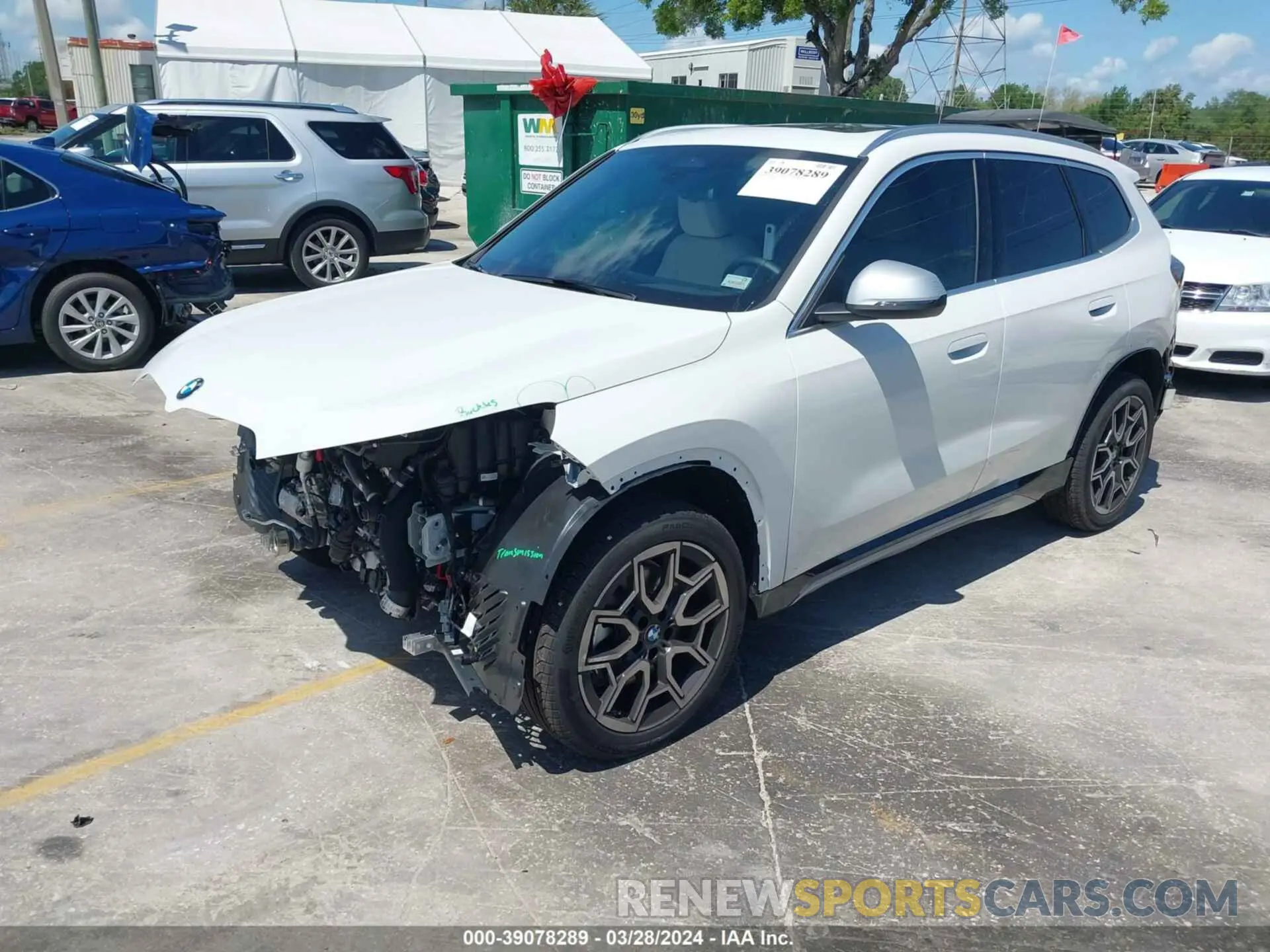 2 Фотография поврежденного автомобиля WBX73EF06R5Y44699 BMW X1 2024