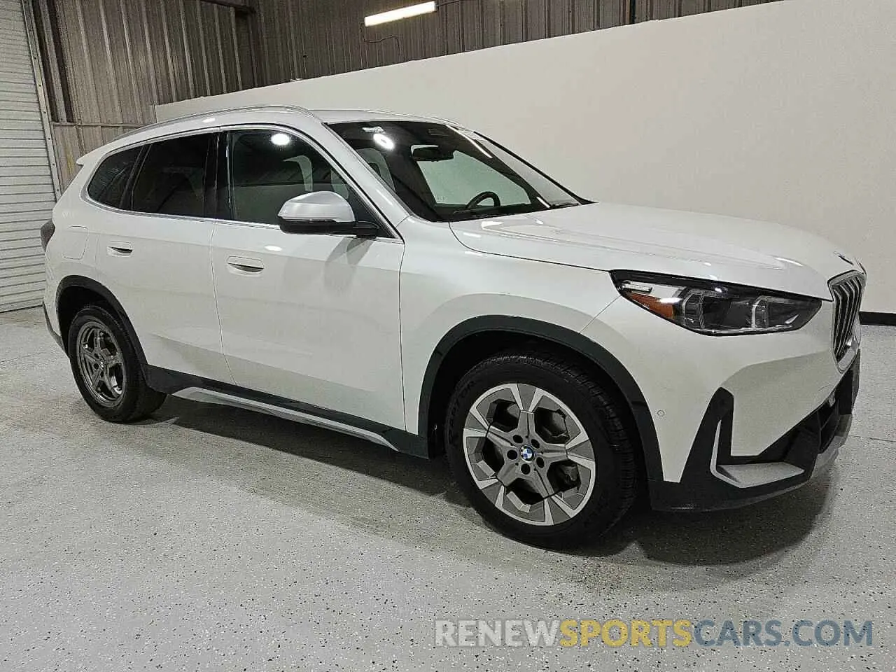 4 Photograph of a damaged car WBX73EF06R5Z87491 BMW X1 2024