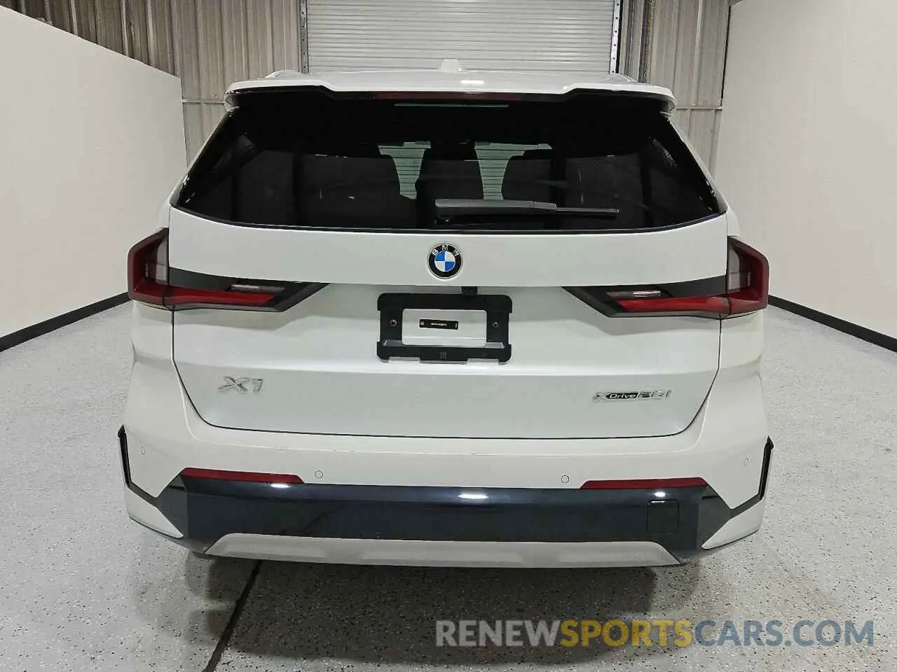 6 Photograph of a damaged car WBX73EF06R5Z87491 BMW X1 2024