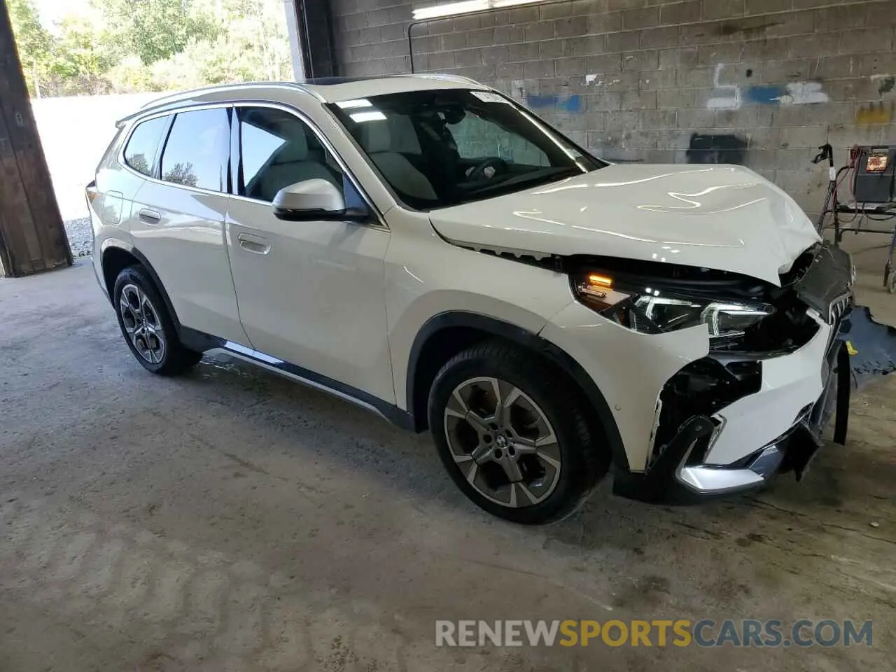 4 Photograph of a damaged car WBX73EF07R5Y48583 BMW X1 2024