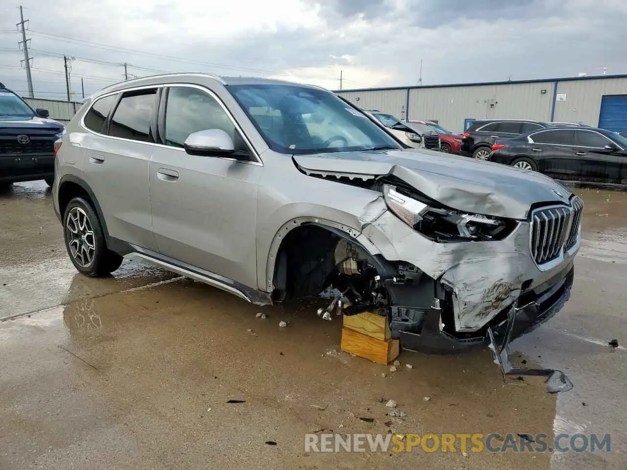 4 Фотография поврежденного автомобиля WBX73EF07R5Z37604 BMW X1 2024