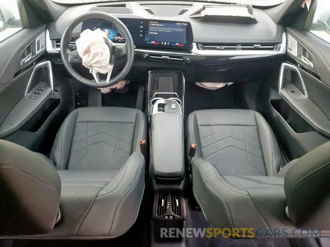 8 Фотография поврежденного автомобиля WBX73EF07R5Z37604 BMW X1 2024