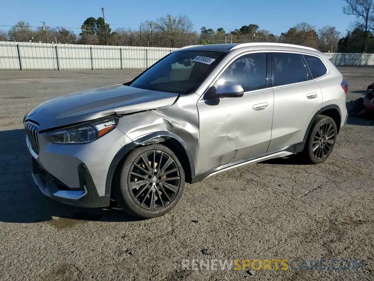 1 Фотография поврежденного автомобиля WBX73EF0XR5Y44267 BMW X1 2024