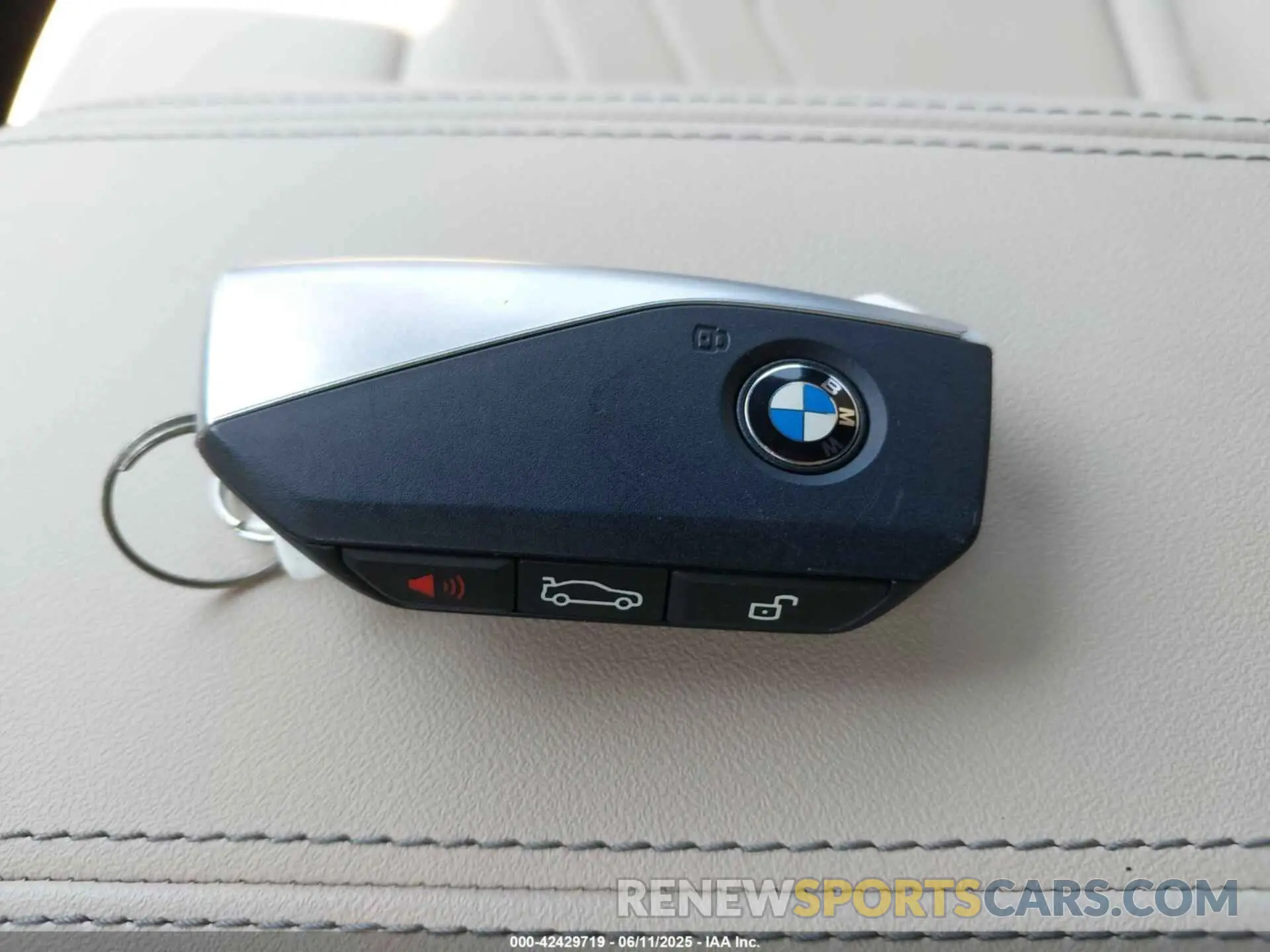 11 Photograph of a damaged car WBX73EF0XR5Z23986 BMW X1 2024