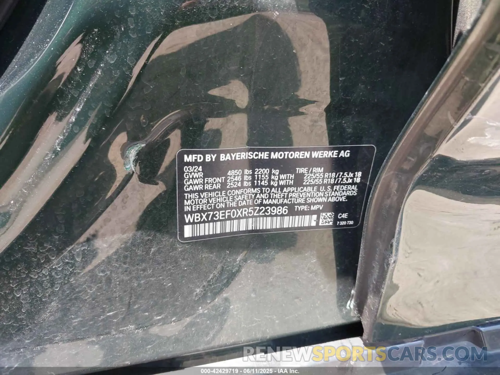 9 Photograph of a damaged car WBX73EF0XR5Z23986 BMW X1 2024