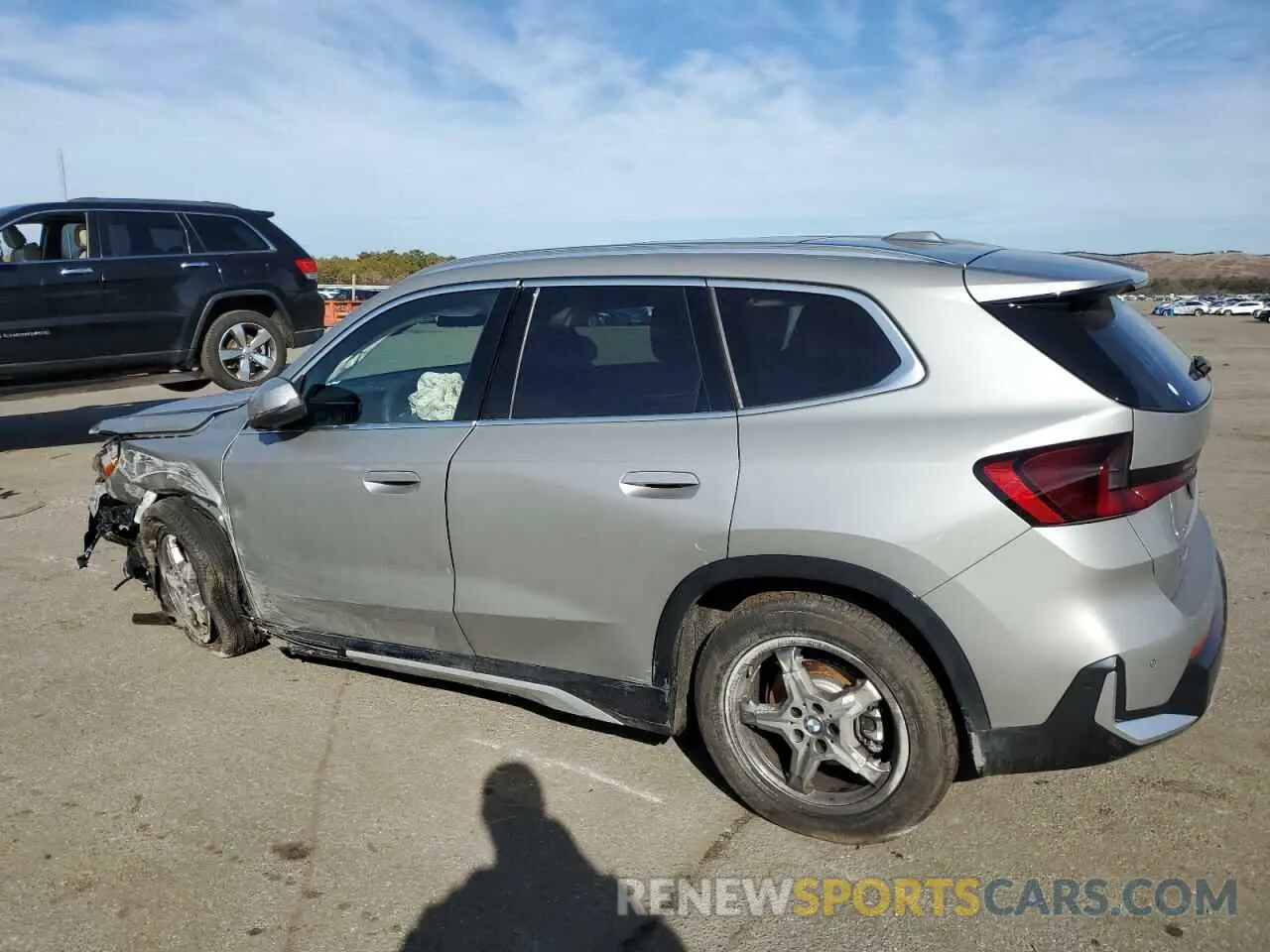 2 Фотография поврежденного автомобиля WBX73EF02S5127982 BMW X1 2025