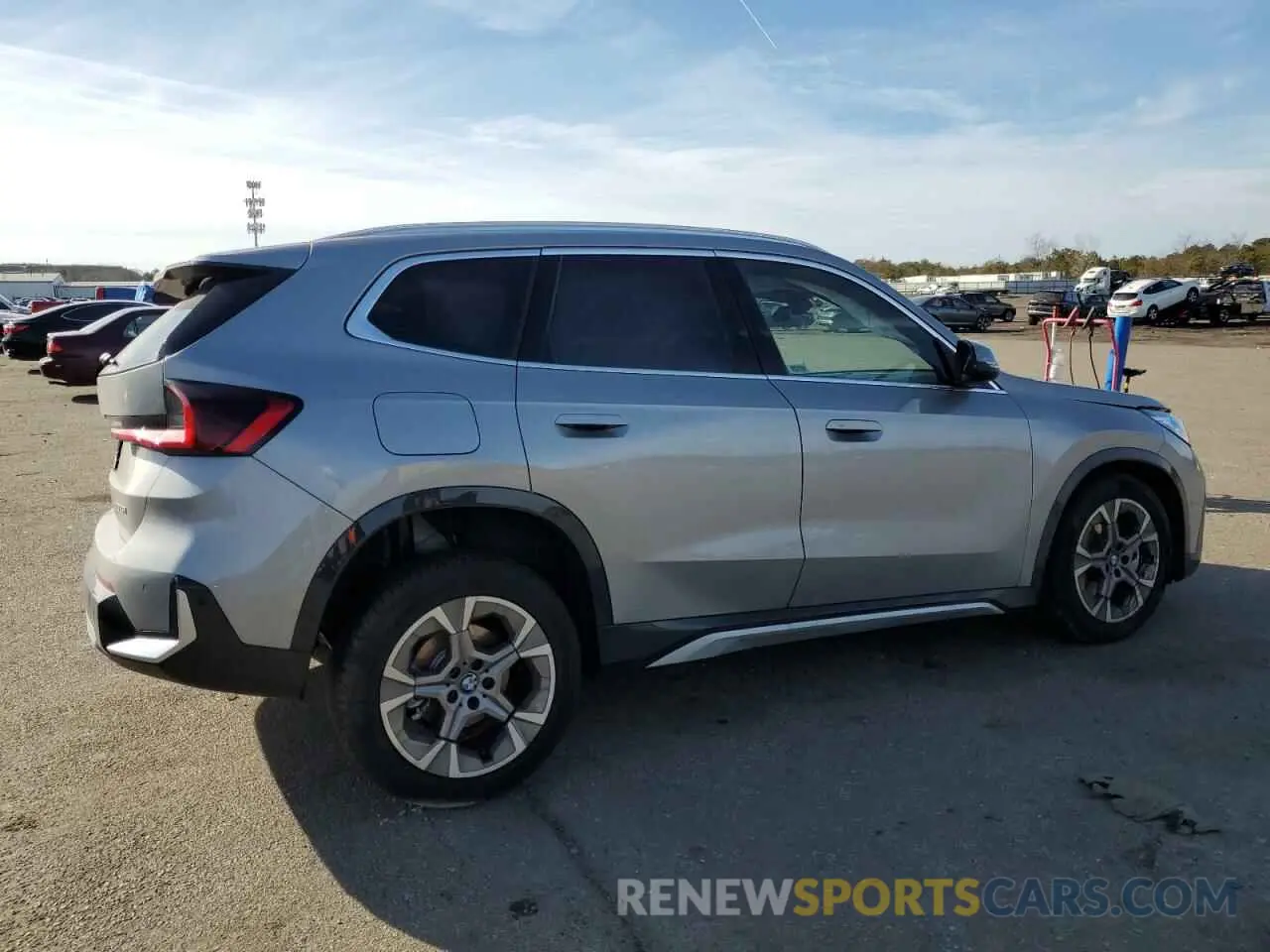 3 Фотография поврежденного автомобиля WBX73EF02S5127982 BMW X1 2025