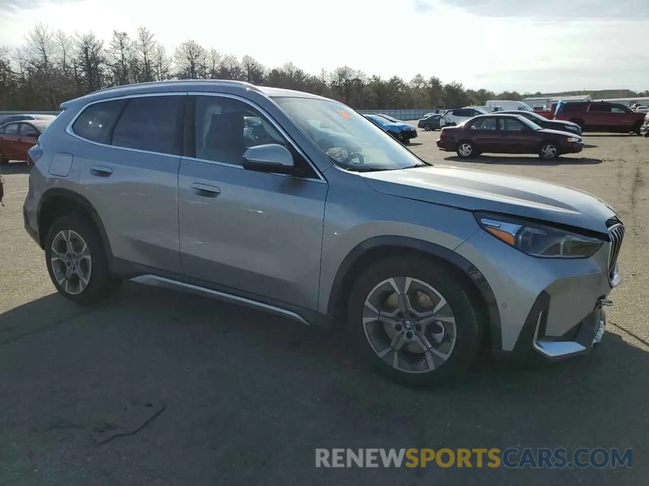 4 Фотография поврежденного автомобиля WBX73EF02S5127982 BMW X1 2025