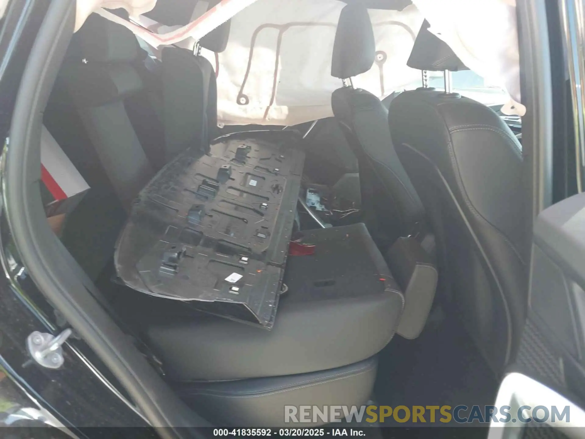 8 Photograph of a damaged car WBX73EF05S5097084 BMW X1 2025