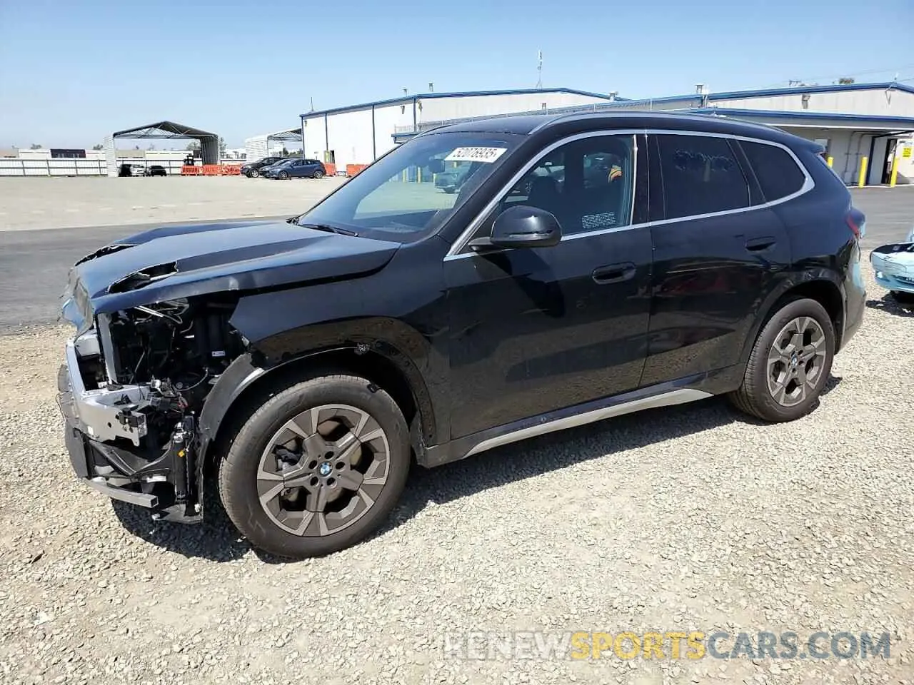 1 Фотография поврежденного автомобиля WBX73EF06S5209777 BMW X1 2025