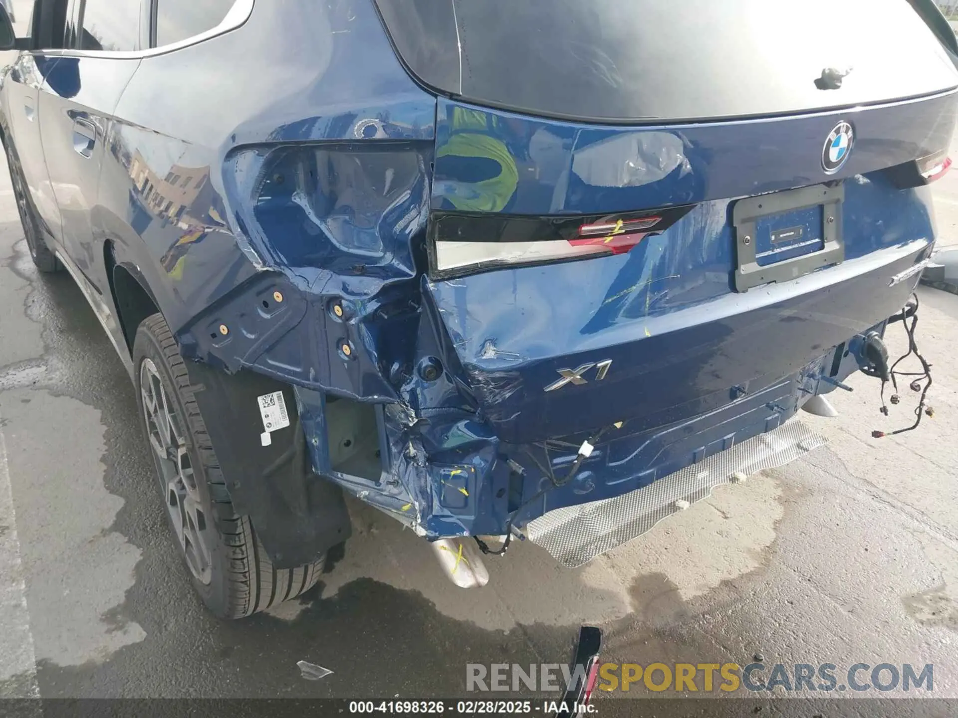 6 Photograph of a damaged car WBX73EF07S5132594 BMW X1 2025