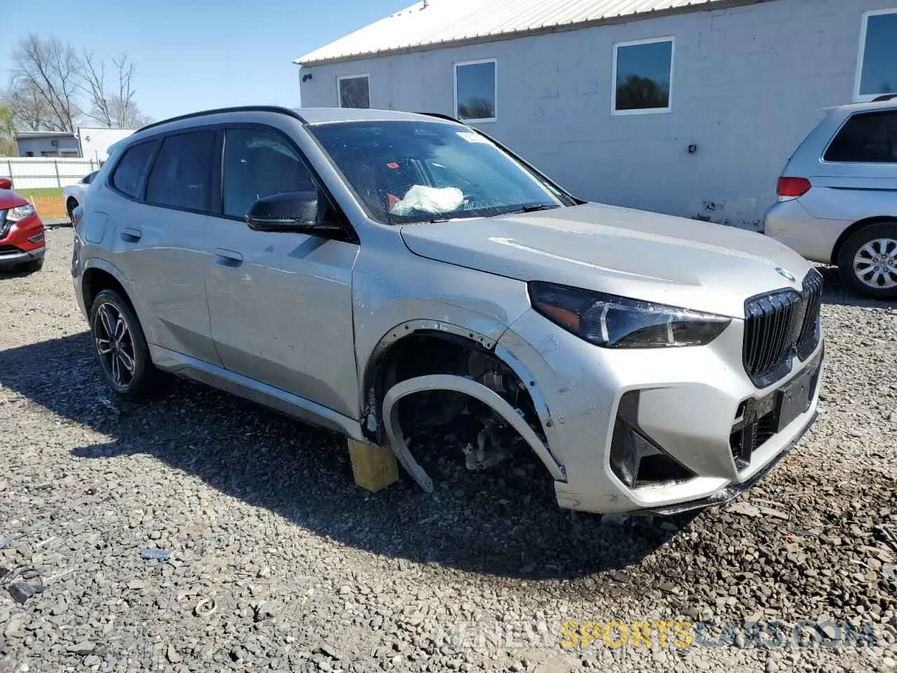4 Фотография поврежденного автомобиля WBX13EF08R5Y25996 BMW X1 M35I 2024