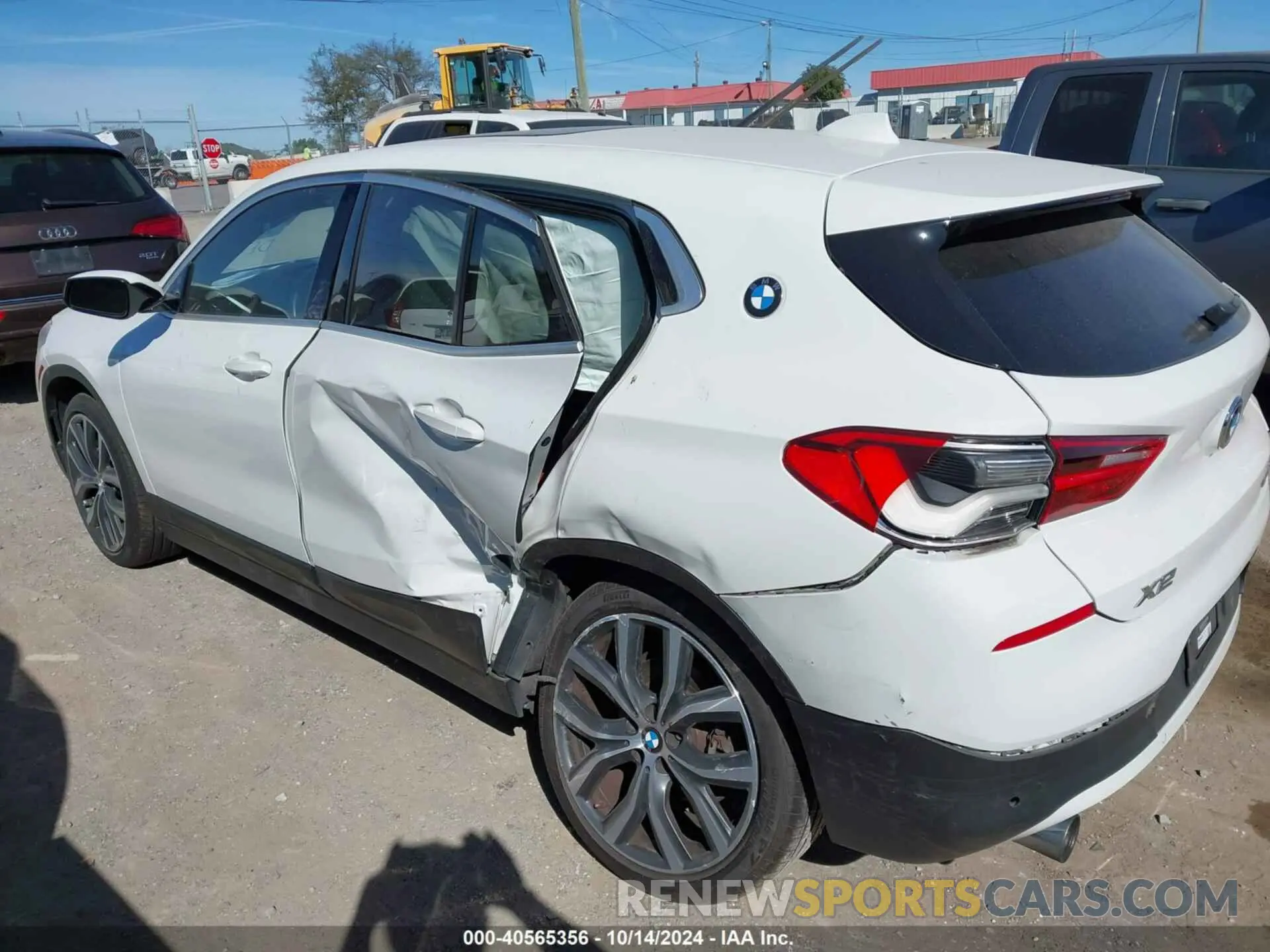 3 Photograph of a damaged car WBXYJ3C57K5N35425 BMW X2 2019