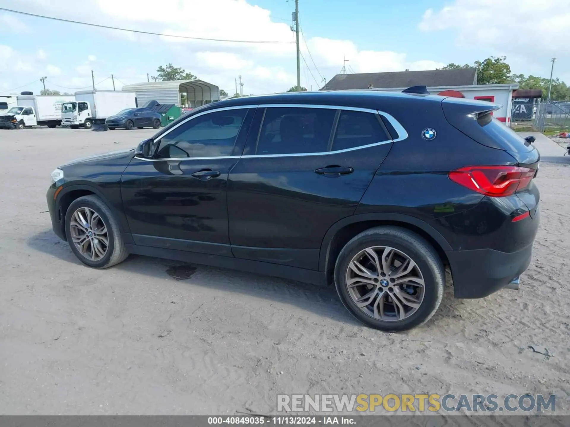 14 Photograph of a damaged car WBXYJ5C52K5N01596 BMW X2 2019