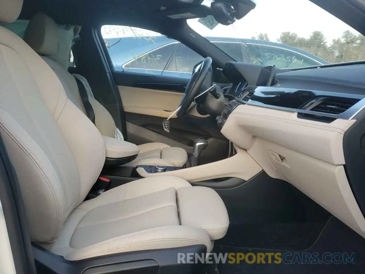 5 Photograph of a damaged car WBXYJ5C58KEF83160 BMW X2 2019