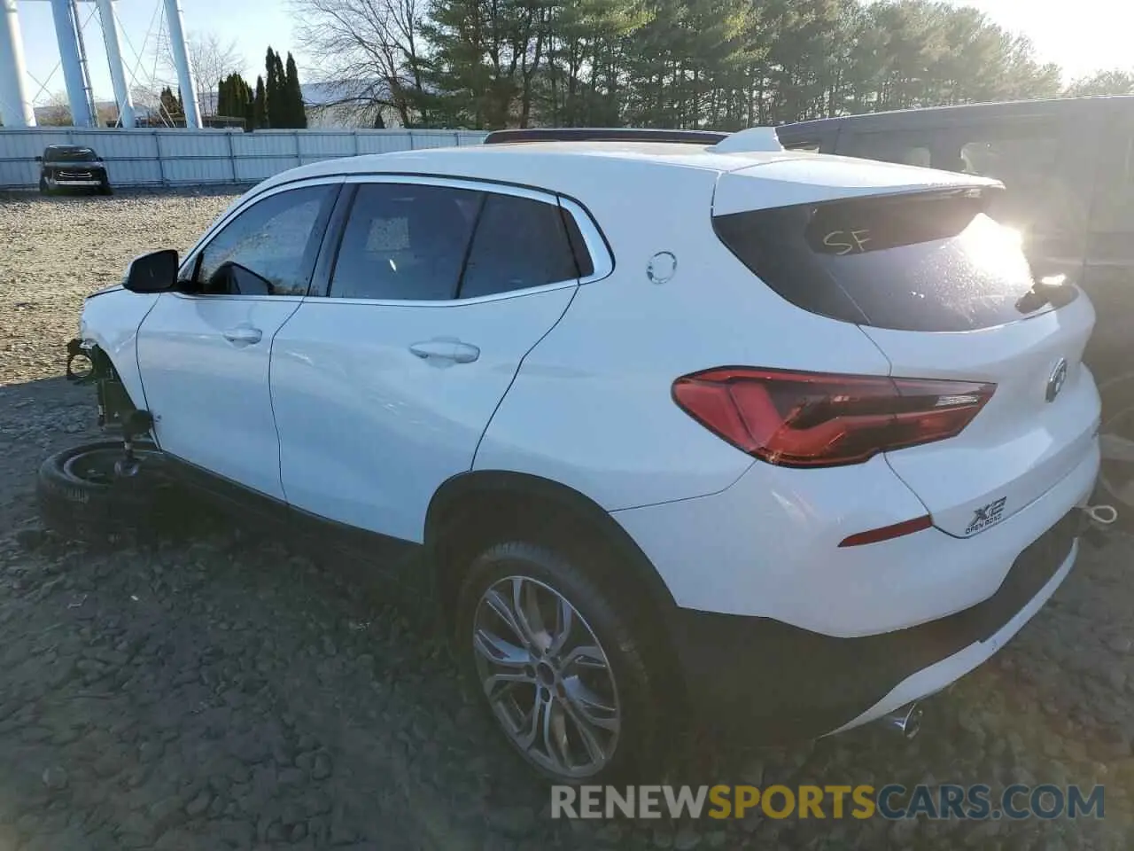 2 Photograph of a damaged car WBXYJ5C58KEF83613 BMW X2 2019