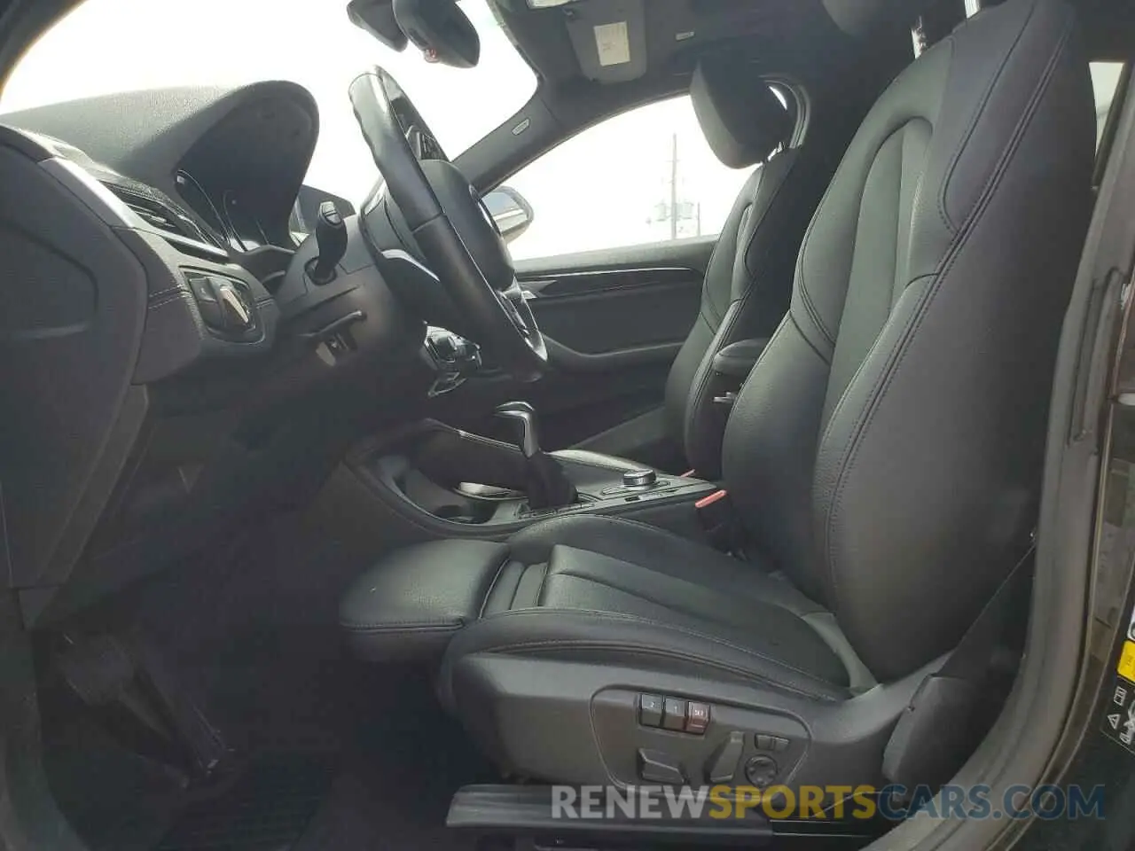 7 Photograph of a damaged car WBXYJ5C5XK5N86185 BMW X2 2019