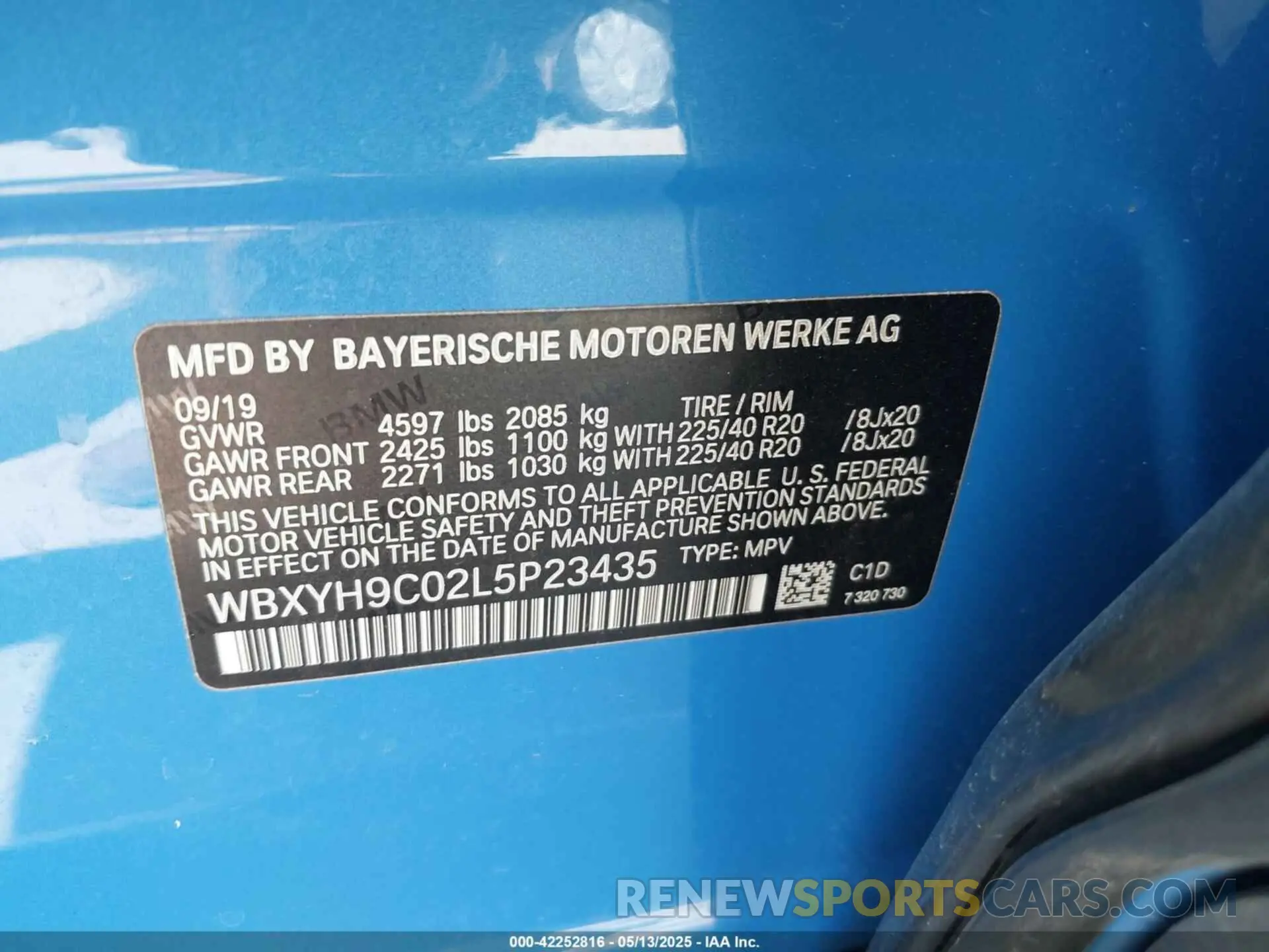 9 Photograph of a damaged car WBXYH9C02L5P23435 BMW X2 2020