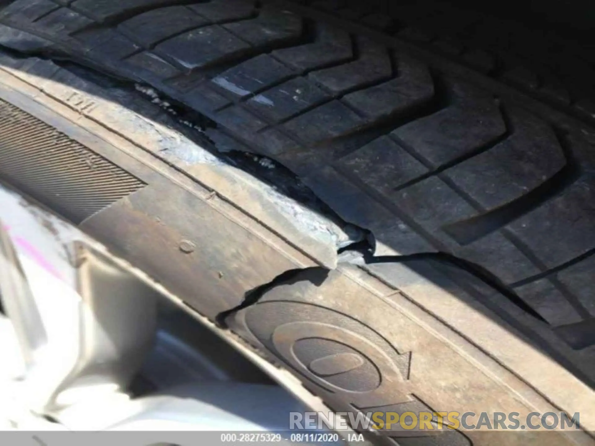 7 Photograph of a damaged car WBXYH9C02L5P33883 BMW X2 2020