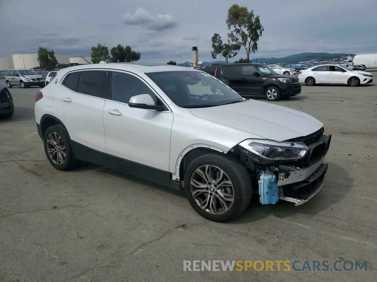 4 Фотография поврежденного автомобиля WBXYH9C07L5R75133 BMW X2 2020