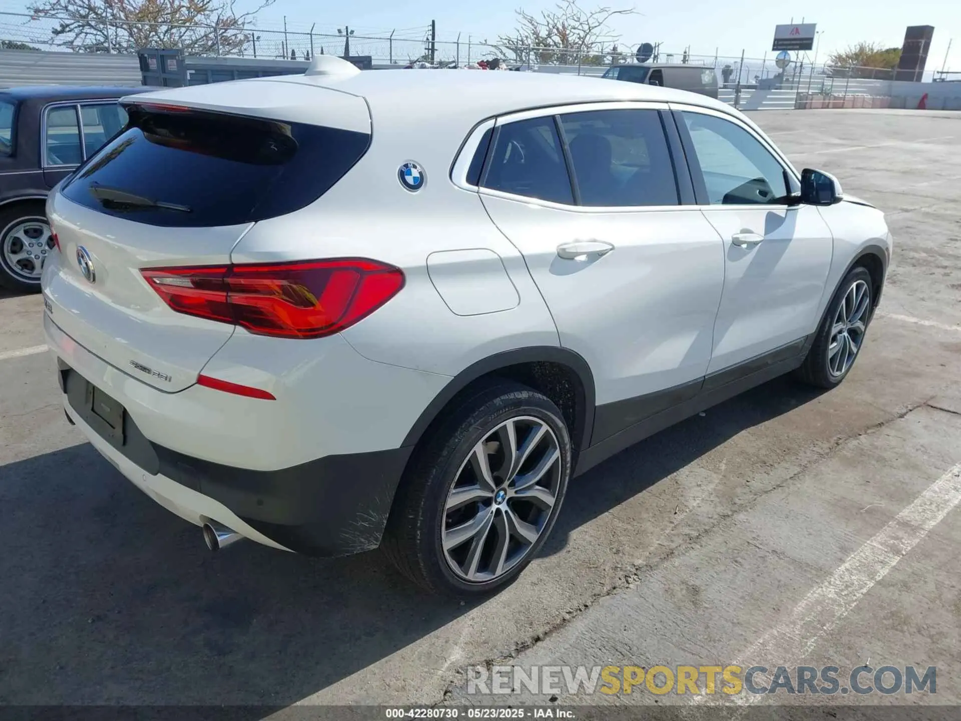 4 Photograph of a damaged car WBXYH9C0XL5P08083 BMW X2 2020