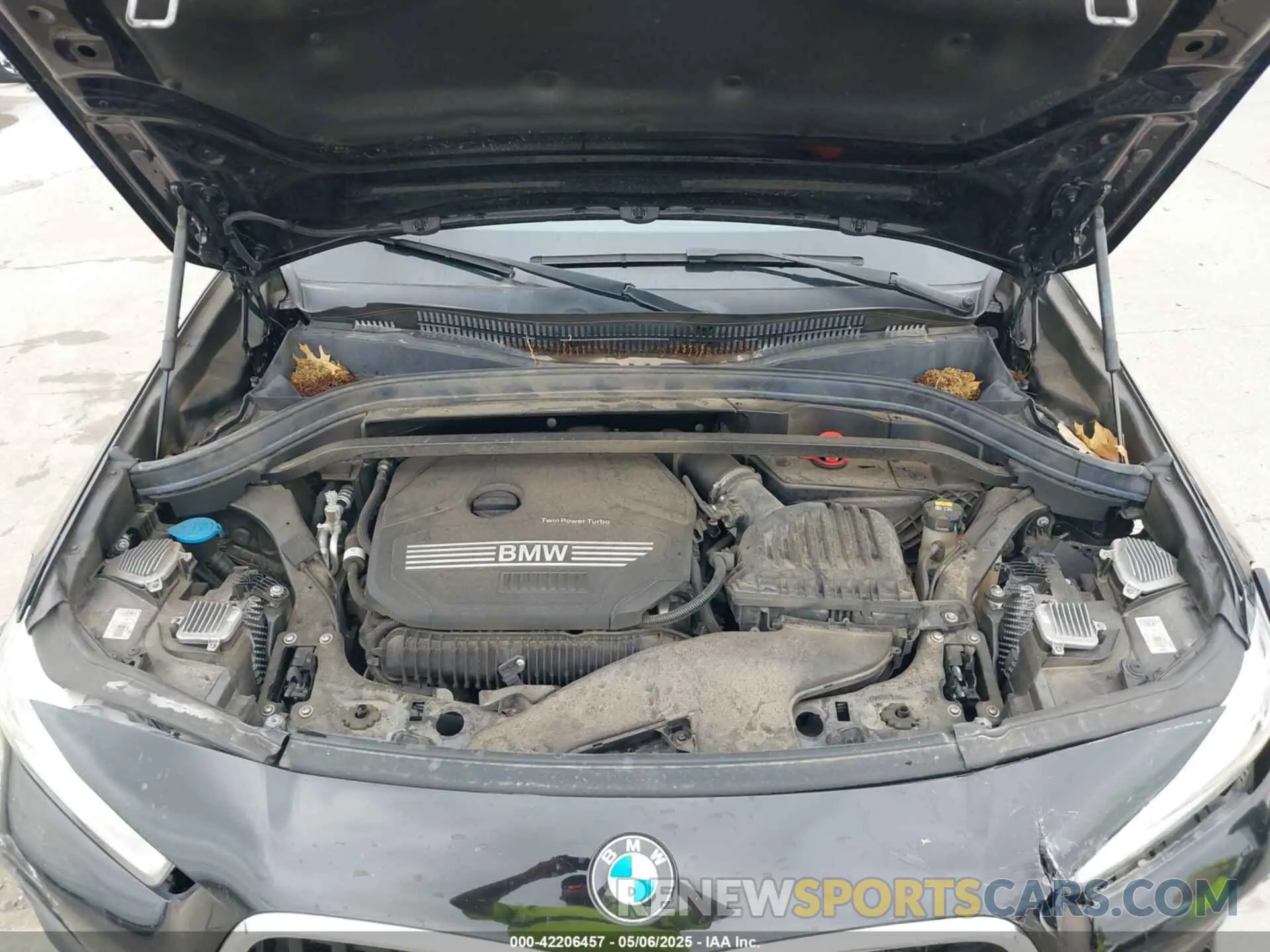 10 Photograph of a damaged car WBXYH9C0XL5P93183 BMW X2 2020